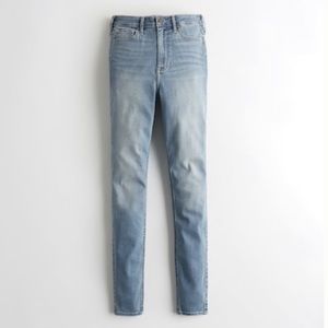 Hollister ultra high-rise super skinny (Brand new with tags!!! )